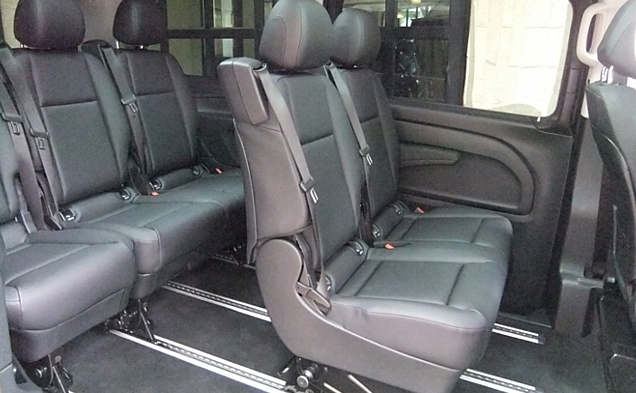 BRABUS ﾗｲﾝｽﾎﾟｰﾂ 4x4 ﾛﾝｸﾞ 8人乗