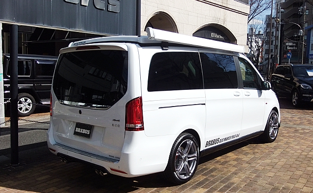 BRABUS V300D MarcoPolo D30 ﾛﾝｸﾞ ｷｬﾝﾋﾟﾝｸﾞｶｰ 4人乗 