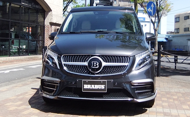 BRABUS V300D MarcoPolo D30 ﾛﾝｸﾞ ｷｬﾝﾋﾟﾝｸﾞｶｰ 4人乗 